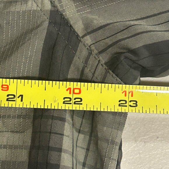 Alpine Design Mens Shirt Large Short Sleeve Green Plaid Hidden Snap Buttons - Picture 8 of 9